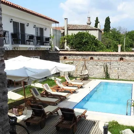 Kuecuekkoey Otel 住宿加早餐酒店 *