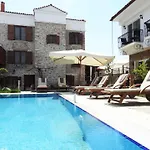 Panzió Kuecuekkoey Otel Ayvalı