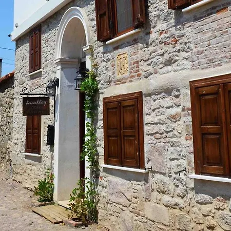 Nocleg ze śniadaniem Kuecuekkoey Otel *