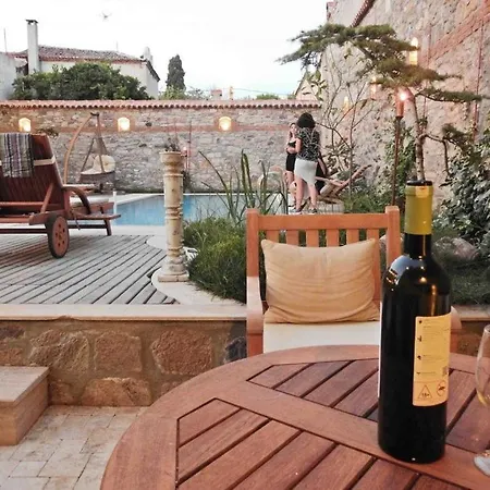 Kuecuekkoey Otel Ayvalı